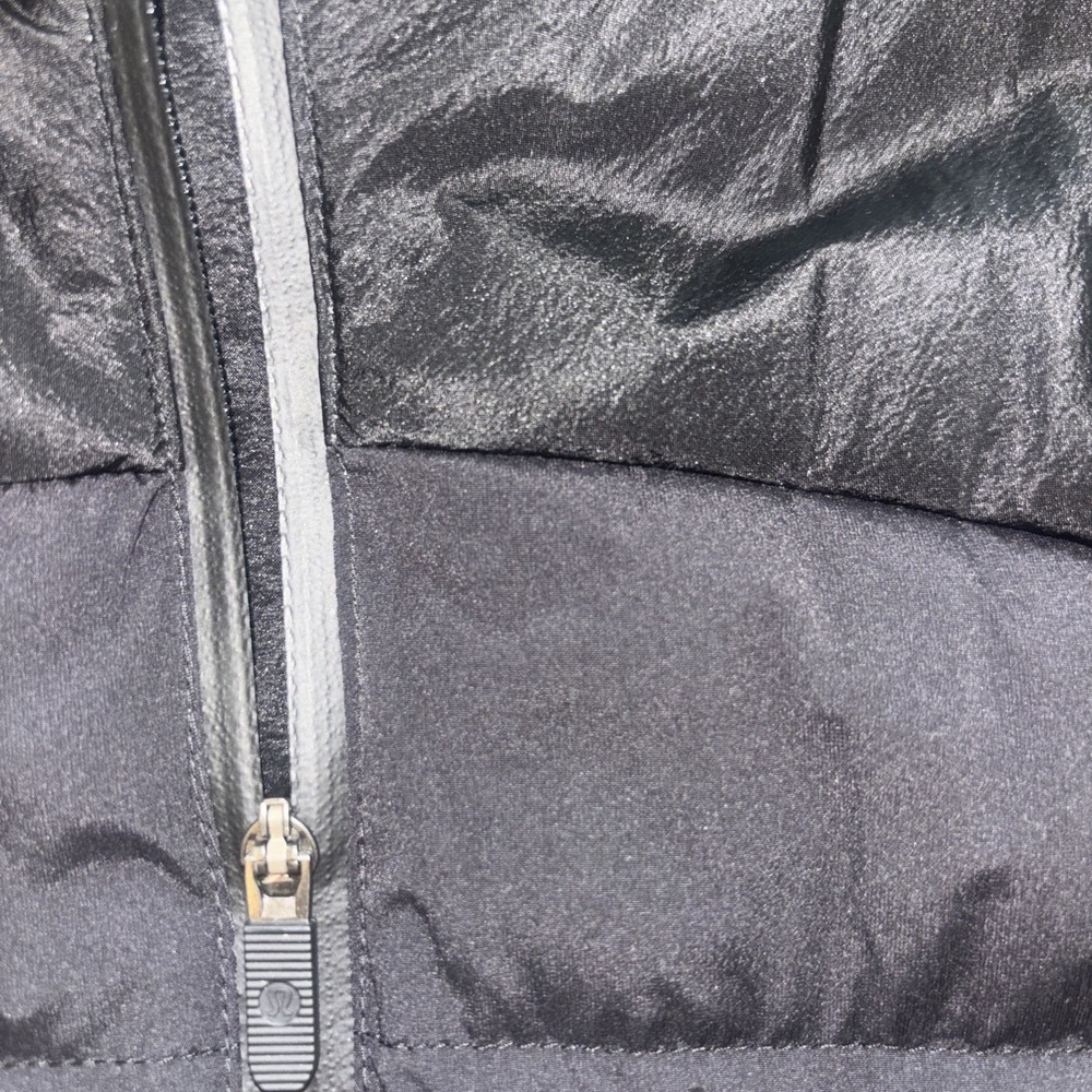 Lululemon Down For It All Jacket Size 12 Large Black Coat Jacket Athletic Gym - Picture 5 of 8